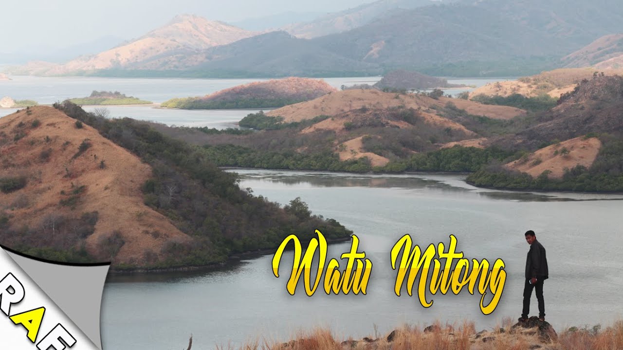 Mitong Pesona Keindahan Watu Mitong Riung Ngada - YouTube
