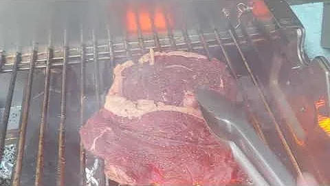 BBQ serious searing steak