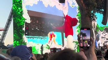 Robbie Williams with Danny Dyer - BST Hyde Park