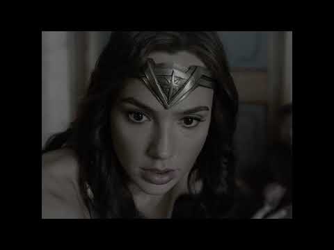 Snyder Cut: Wonder Woman Bank Scene