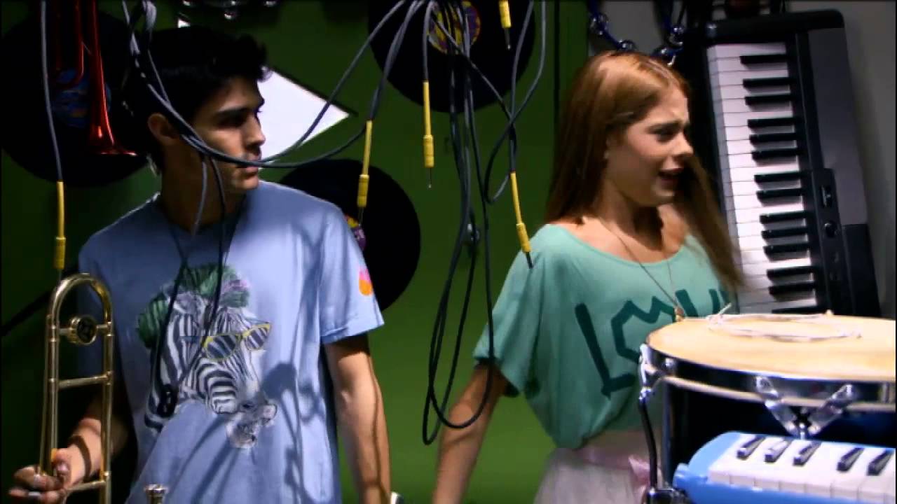 Violetta  -  Zamknięci w schowku. Oglądaj w Disney Channel!