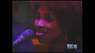 Erykah Badu - "Next Lifetime" (Live)