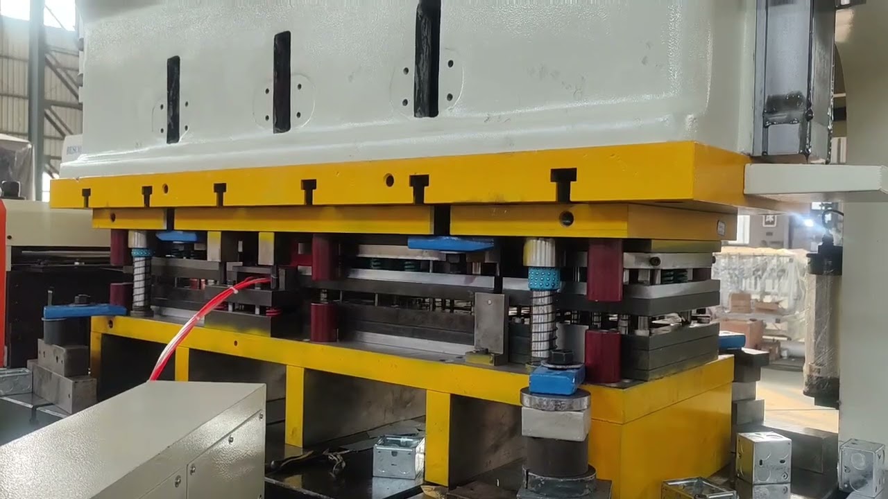 Automatic Junction Box Making Machine Run Smoothly At Customer's Factory 
