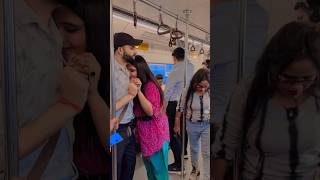 Ye kya ho raha hai delhi metro me 😱🚇🙏 #youtubeshorts