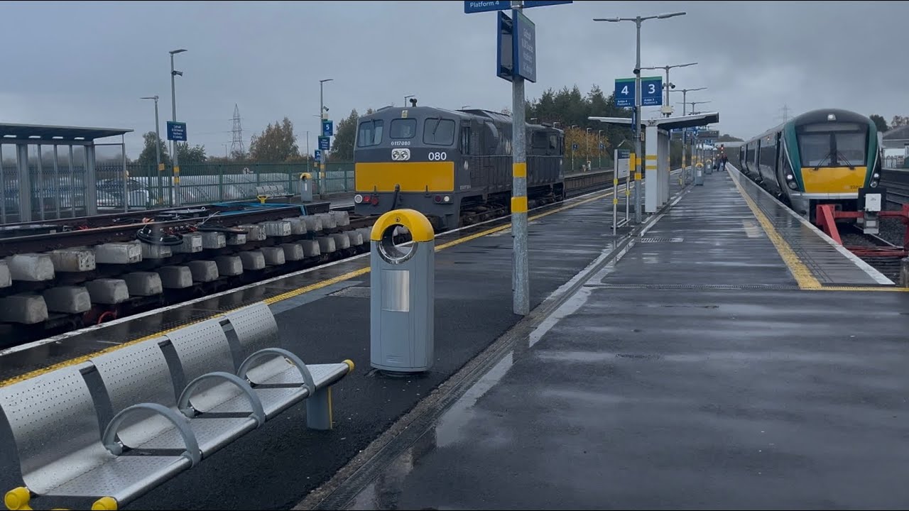 Trains at Hazelhatch & Celbridge 