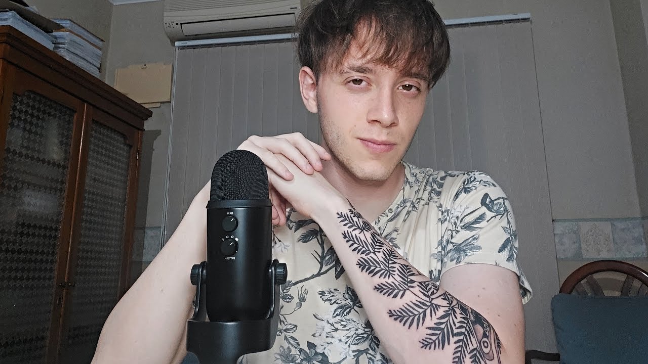 ASMR RELAJANTE PARA DORMIR (susurros en español + enseñando cositas) 👀