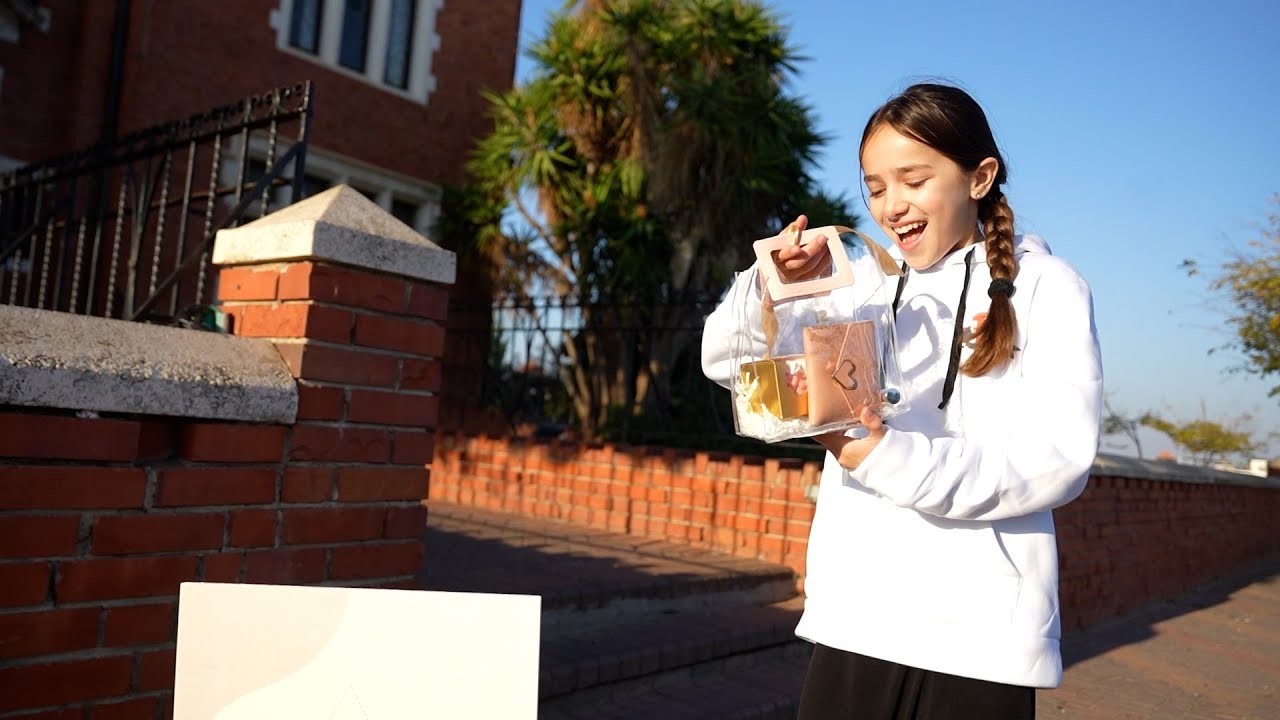 מסע בת מצוה - צו 12 - מושי מתגייסת למלחמה