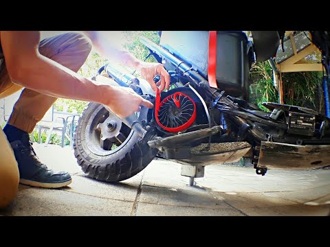 How to start a scooter with no battery and no kick start - YouTube