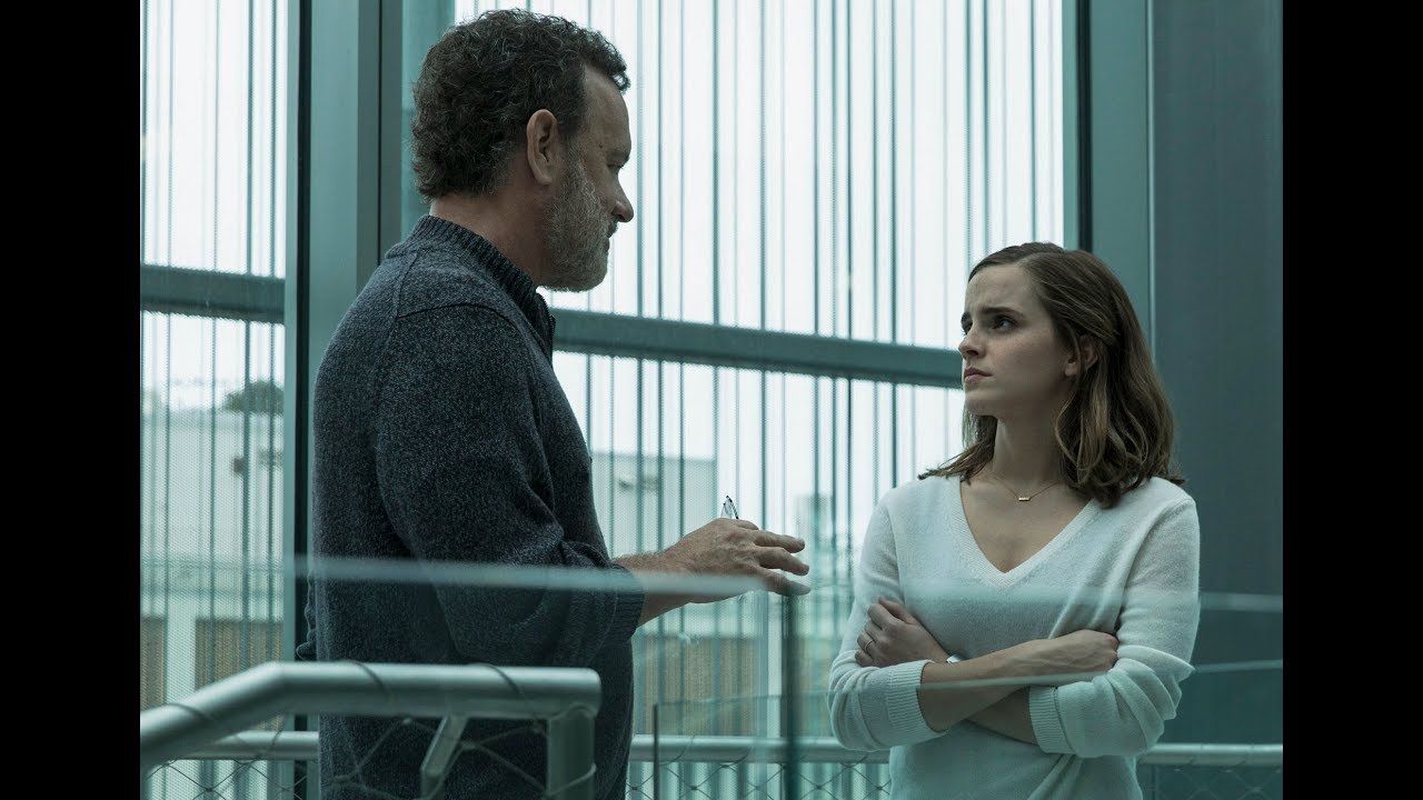 エマ・ワトソンがTwitter社CEOに“監視”される恐怖を語る！SNS社会に