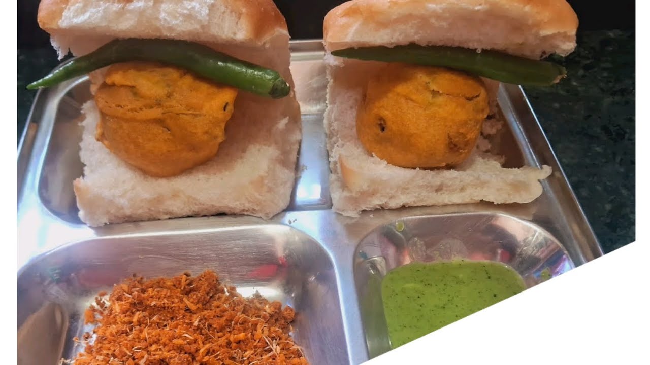 Street Style Mumbai Vada Pav Recipe | Crispy Aloo Vada at Home 🌶️ Chulha Cooking 