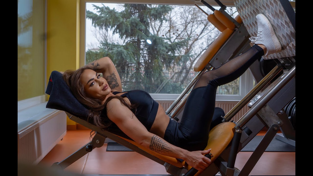 Push-Up Leggings – Body sculpting in a luxurious style