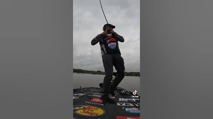 Calling my shot on live TV #dustinconnell #fishing...