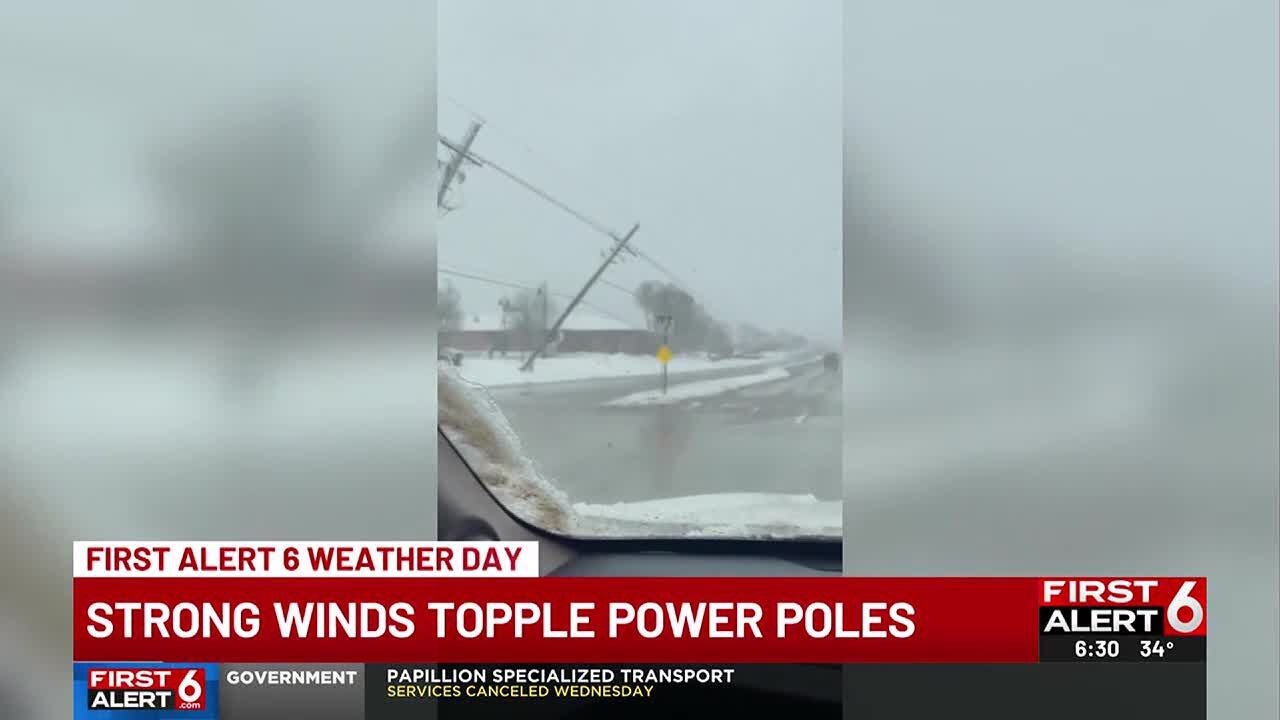 Thousands without power across Omaha as strong winds topple power poles ...