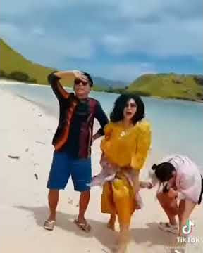 Ziva dan Feni Rose tiktokan! #ZivaMagnolya #FeniRose #TikTok #rumpittv #IndonesianIdol #sumba