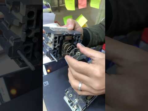 طريقة تبديل كويل كونتكتر شنايدر مهندس خالد كهربائيات العراق