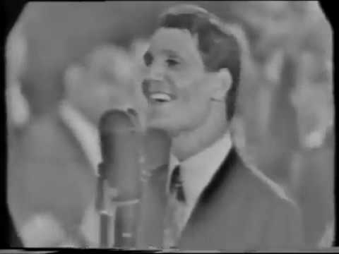 جانا الهوى حفل نادر لاول مرة بمصاحبة عازف الاكورديون فاروق سلامة