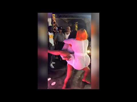 Antiguan girl lift up yonique curvy diva like Marvin the Beast