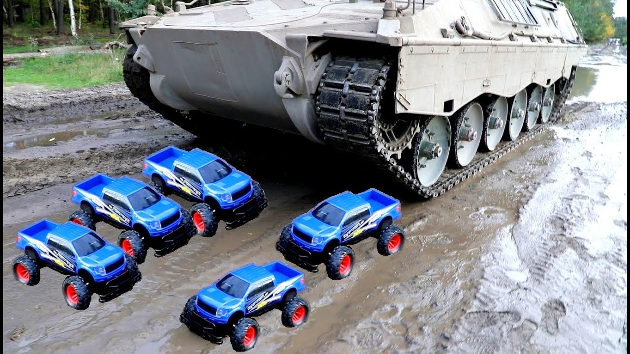 Experiment Spielzeug Auto Gegen Panzer Monstertruck Vs Real Tank Youtube