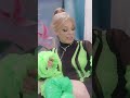 serving frog #fashion