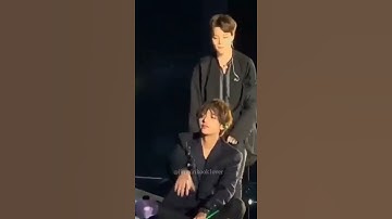 The way taehyung smile after jimin peck his forehead 💜🥺😘#jimin#taehyung#vimin