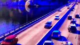FINDING DORY (2016) DORY DIRECTS HANKS DRIVING
