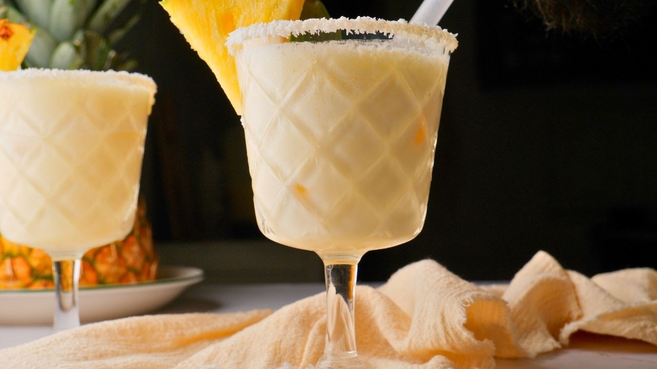 Wen Summer Pina Colada クレンジングコンディショナー Virgin Piña Colada | A Refreshing Summer Special Drink - YouTube