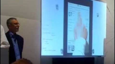 Qik - Plastic Logic QUE eReader by John Lee