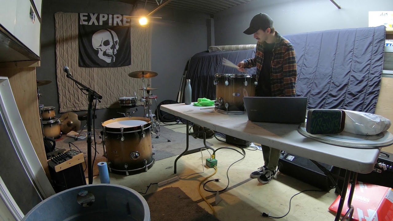 Replacing old drum heads - time lapse