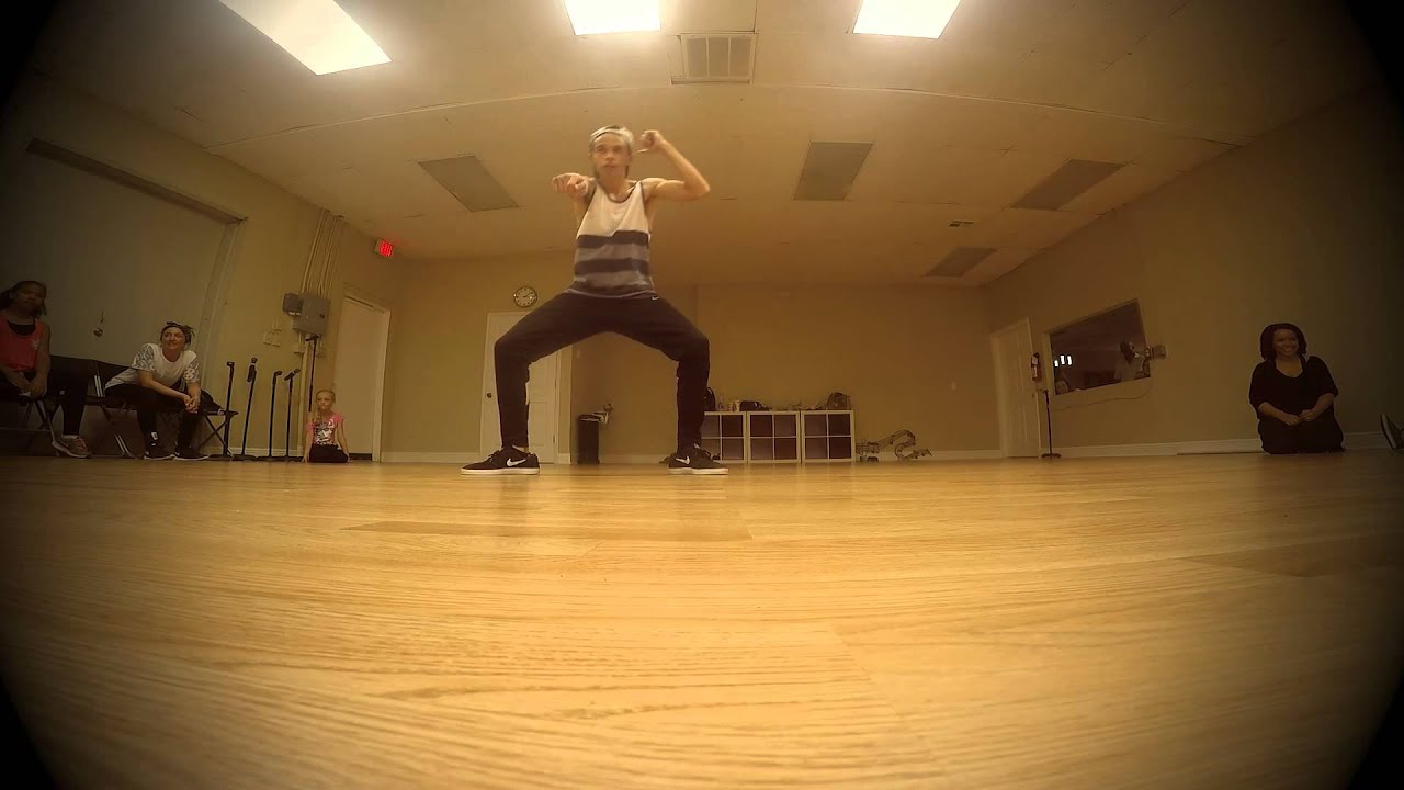 Day N' Nite (Andrew Luce Remix) - Kid Cudi | Niko Fagan