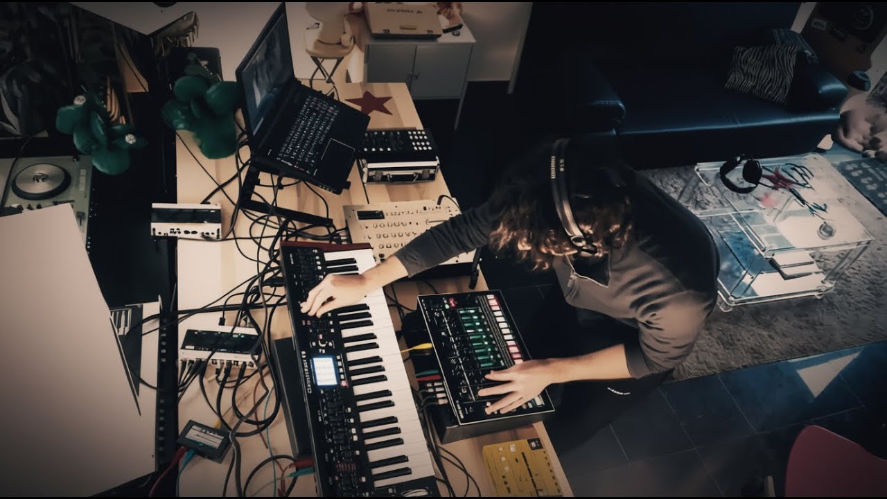 Techno Jam (Roland TR8 | Deepmind 12)