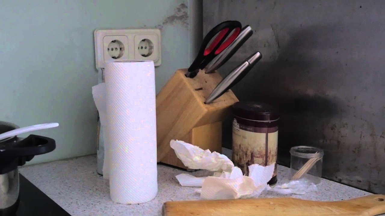 GH4 with 3.5 f 14-42 mm lens vs 1.7 f 20mm lens comparison