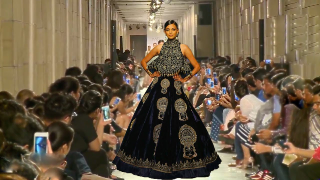 Disha Patani for Manav Gangwani | India Couture Week 2017