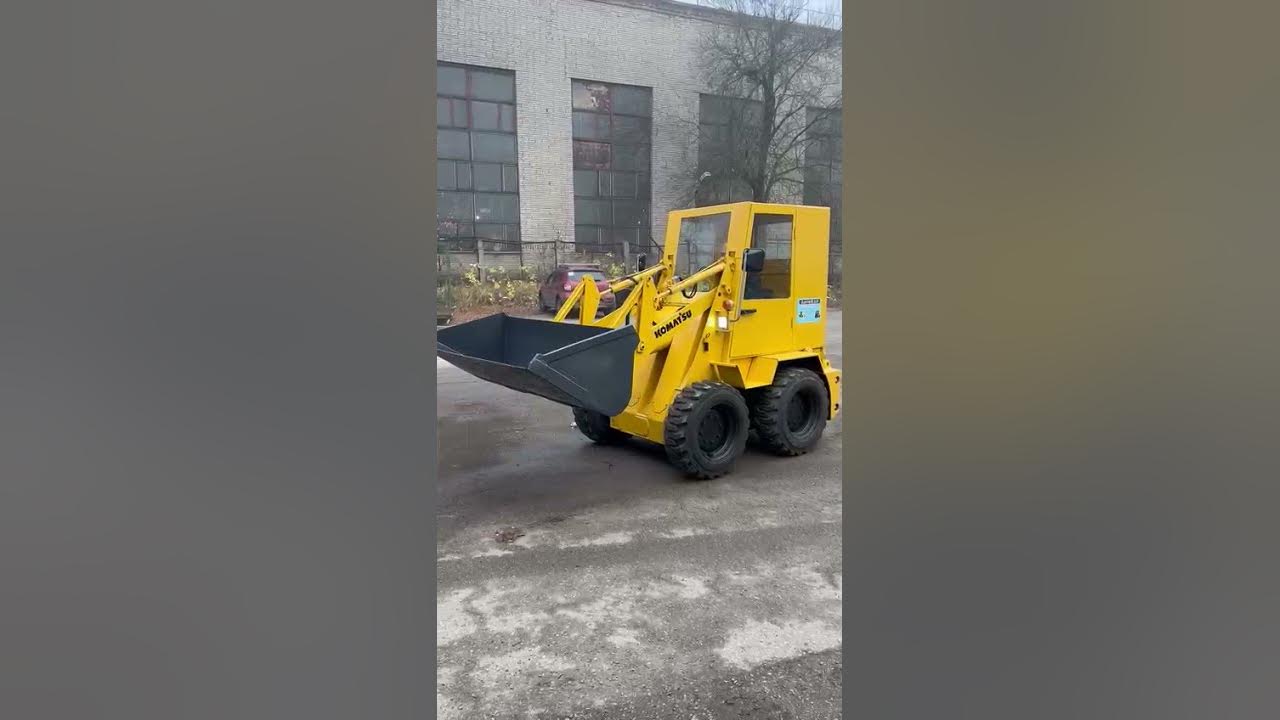 Видео мини погрузчик фронтальный Bobcat Komatsu Бобкэт для уборки снега ...