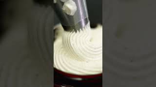 How to Make the Best Whipped Body Butter (SHEA & OAT)