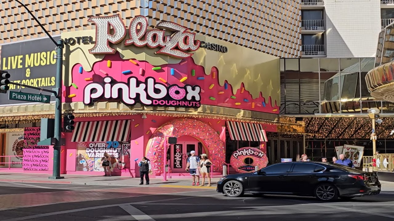 Downtown Las Vegas Morning Walk - Not to Busy 4K