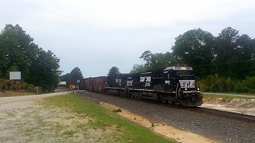 NS 156 at Macedonia Church w/ 2 C40-9s & nice horn salute