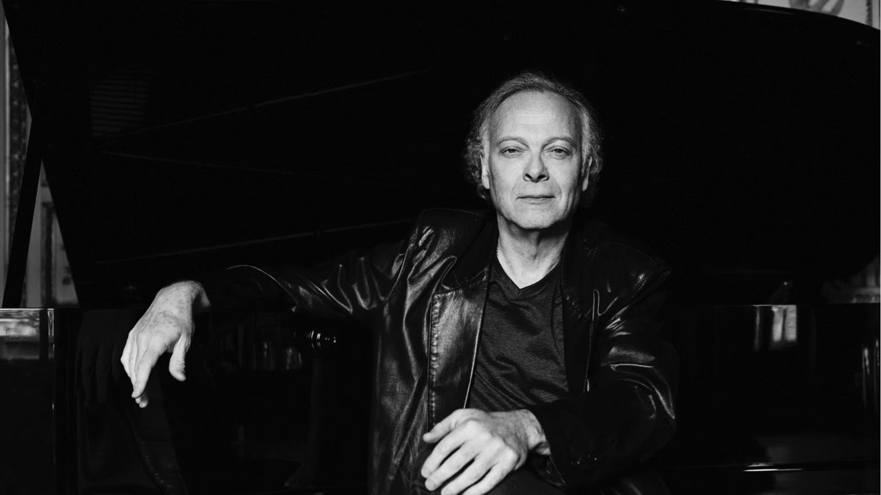 "Comme ils disent" & "La bohème" (Charles Aznavour) - interprété par Erik Berchot