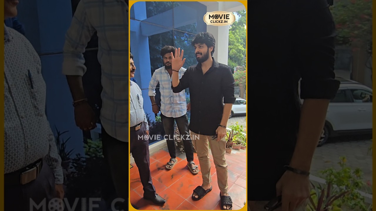 Actor Harish Kalyan mass entry  
