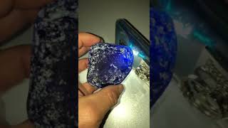 Blue serendibite or meteorite#pedrapreciosa #beautiful #carbonado #gems #raregemstones