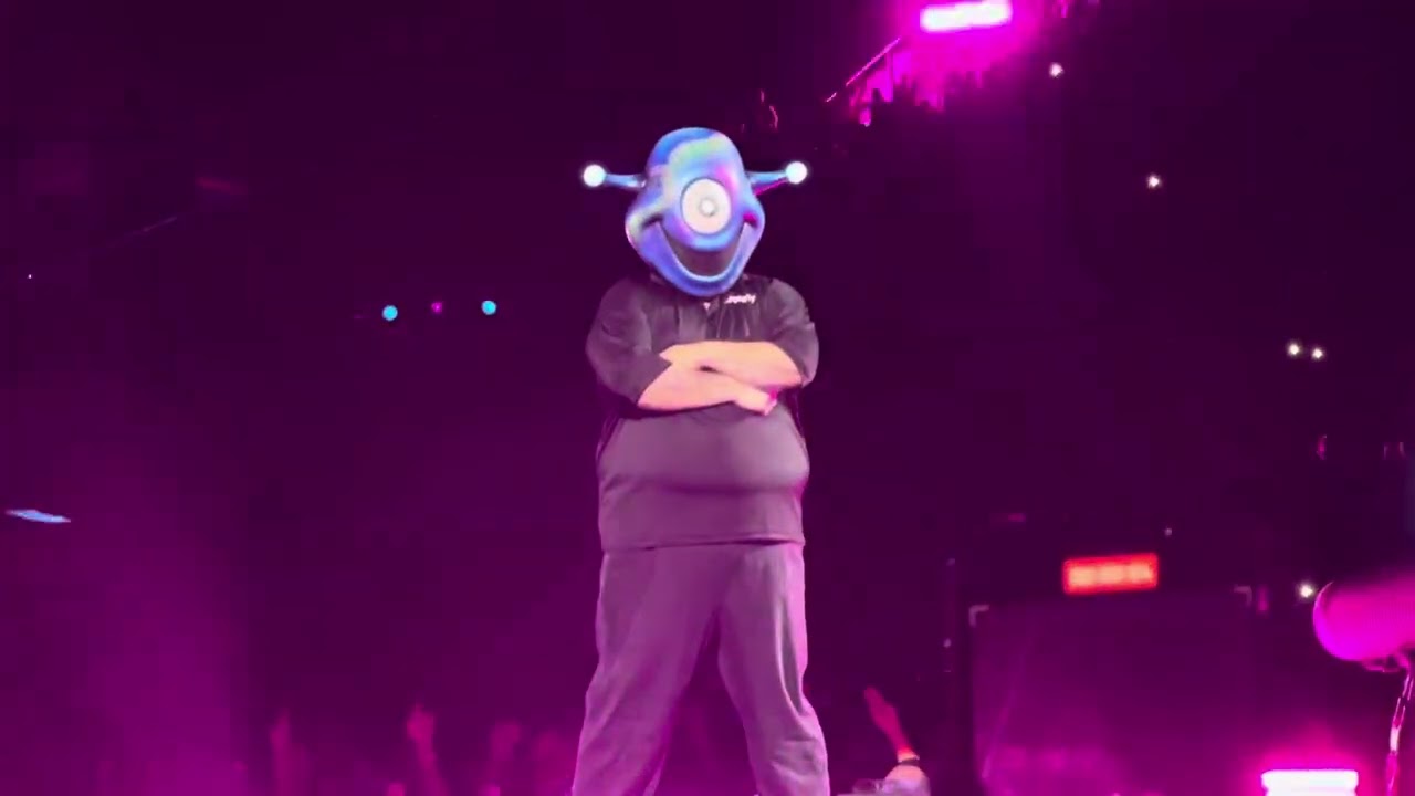 Coldplay - Something Just Like This - Live at Camp Randall Stadium, Madison, WI (7/19/25)