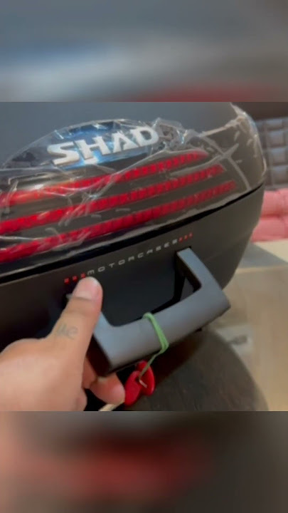 SHAD SH46 TOP BOX INSTALLATION ON BMW F900 GS ADVENTURE  #bmwf900gs #luggage