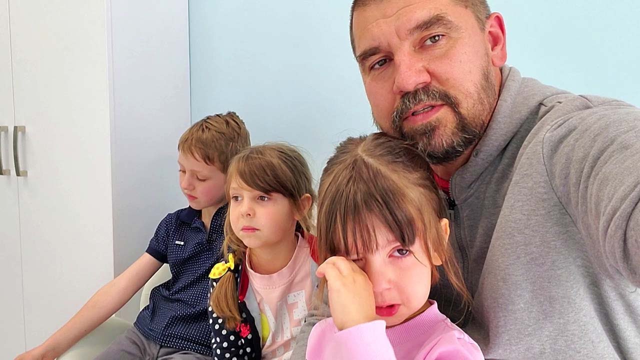 ПЕРВЫЙ РАЗ У СТОМАТОЛОГА. ОЛЯ В ШОКЕ!