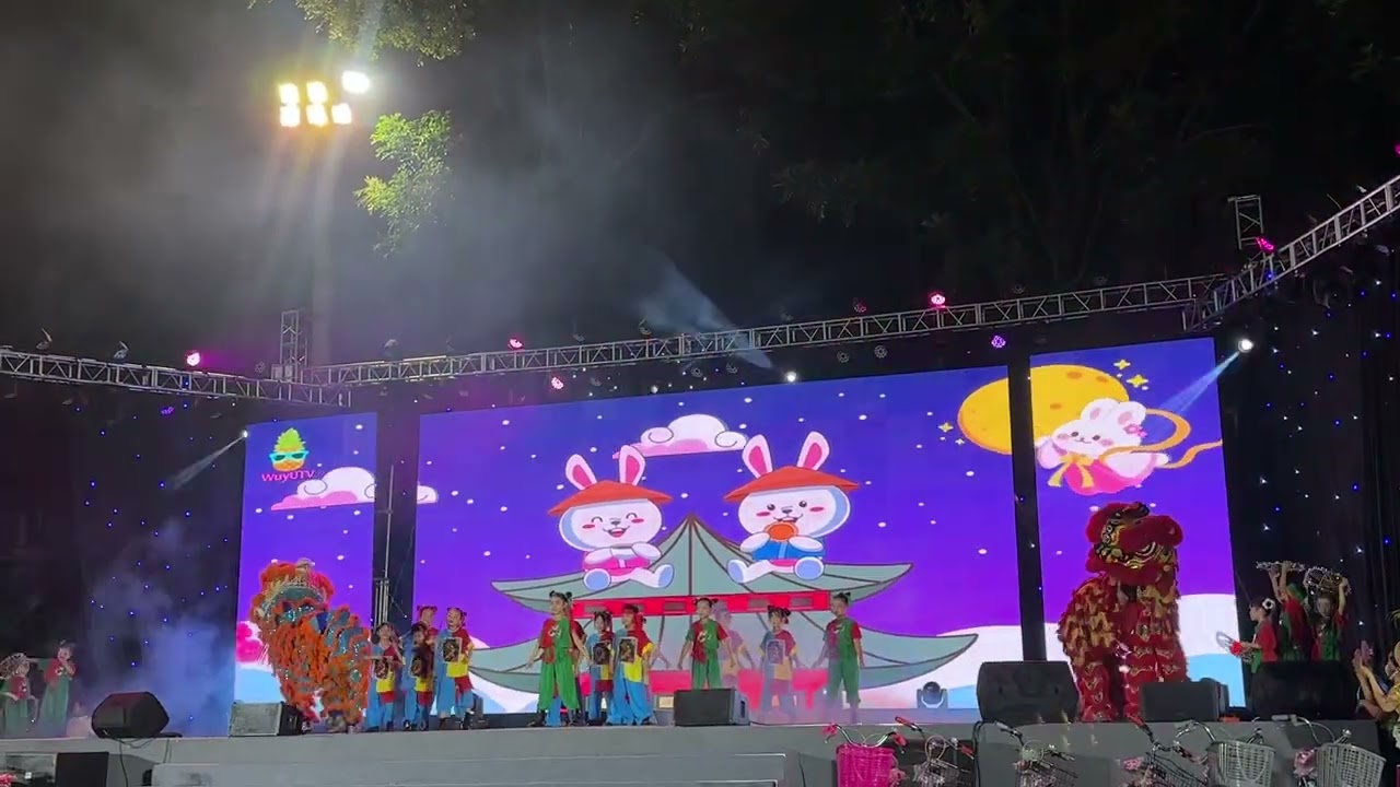 Minh anh 5 tuổi - đêm hội trăng rằm