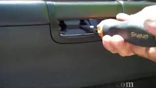 Saturn Outlook Front Door Speaker Removal and Replacement = Car Stereo HELP