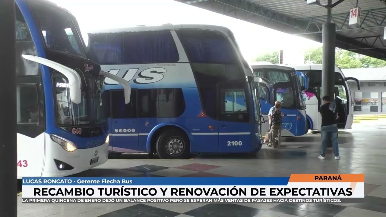 Lucas Roncato   Recambio turístico en la terminal de Paraná