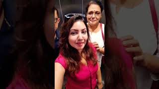 Komal Jha With Mom & Dad