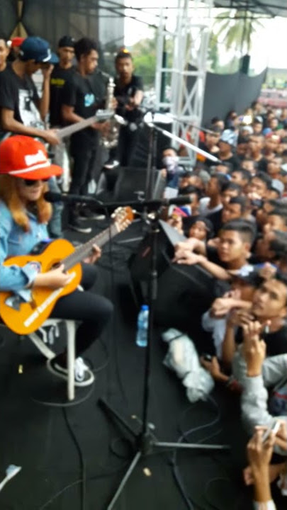 SCIMMIASKA INDAH BOLA MATAMU AKUSTIK