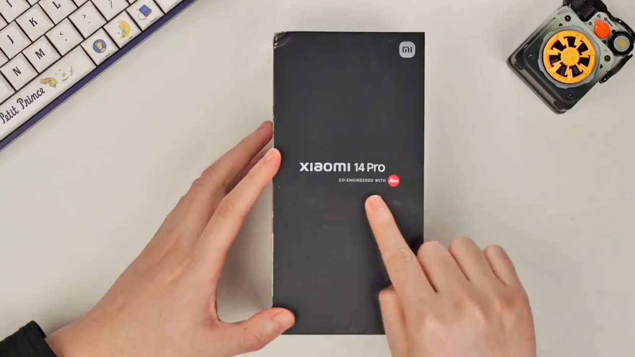 Xiaomi 14 Pro Unboxing in Vietnam: Hands-on with 15 Pro Max — Eightify