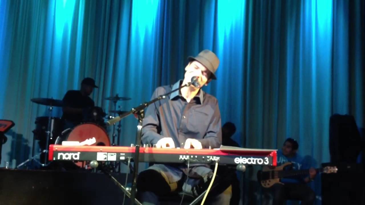 "AIN'T NO SUNSHINE" Bill Withers performed by RORY PARTIN - The ROAMies