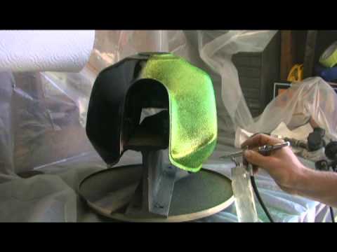 Airbrushing Trippin metal flake on a XL250R - YouTube